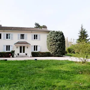 La Maison De Roussille , Francheville (Rhone) France