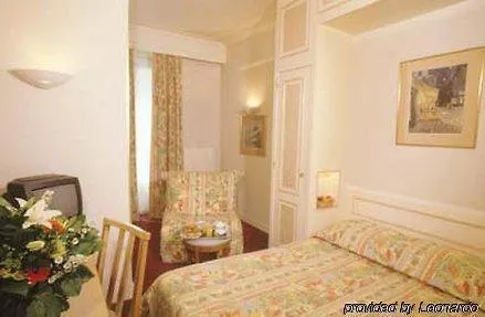 ***  Hotel Royal Opera Paris France